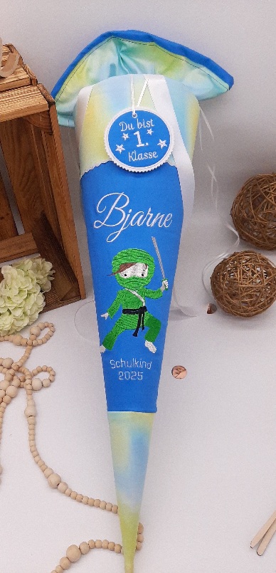 Schultüte Ninja, passend zum Step by Step Ninja Zazu, Nunja Schultüte bestickt